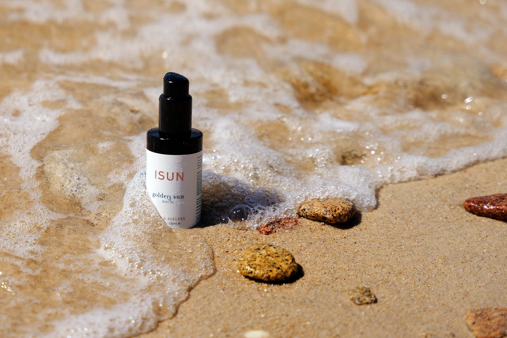 ISUN Golden Sun Body Oil on the Shore