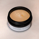 Åpen krukke som viser Antioxidant Sun Butter